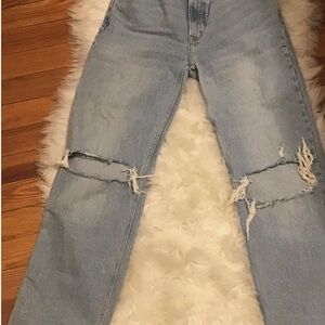 Abercrombie high rise 90’s relaxed jeans 26/2